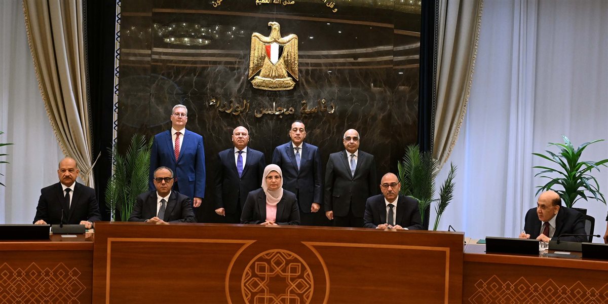 توقيع اتفاقية تسوية بين جهات حكومية وشركة جنوب الوادي للأسمنت