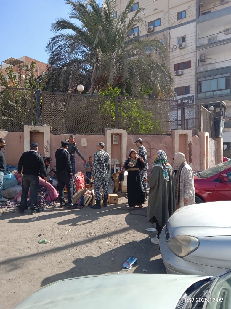 جانب من الحملات، فيتو