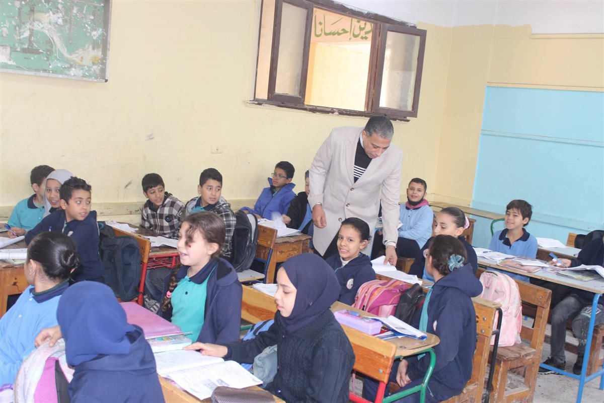  حصة لطلاب الصم والبكم بمدرسة منيل شيحة بأبو النمرس