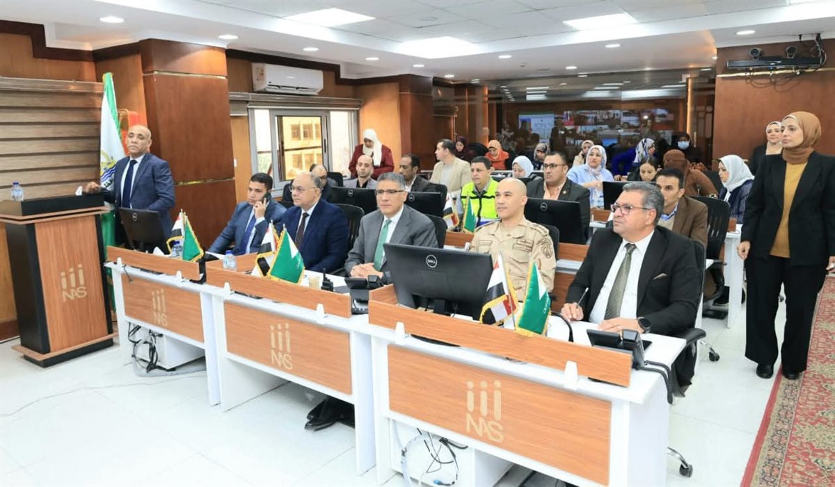 محافظ الجيزة يتابع انتظام اللجان الانتخابية