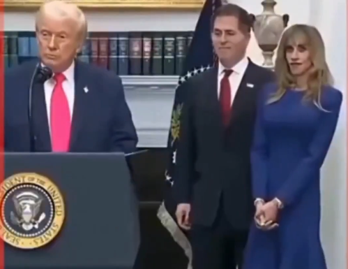 سوزان ديل بملامح مخيفة في البيت الأبيض، فيتو