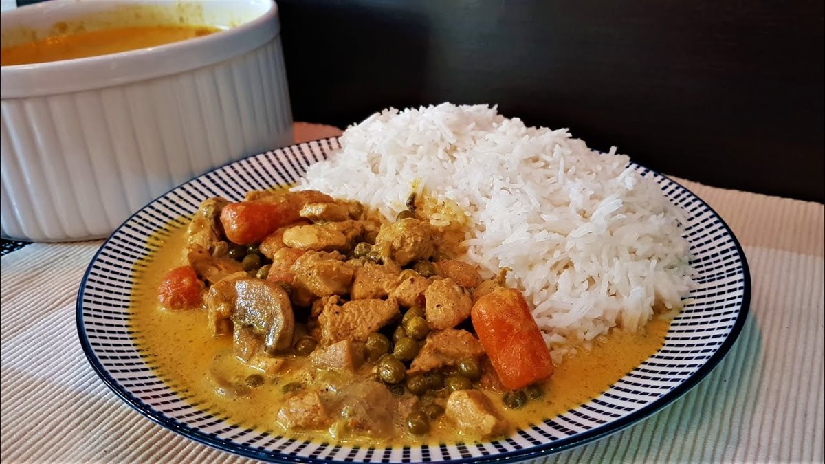 كاري الدجاج