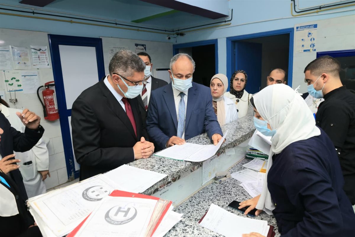 محافظ الجيزة يفتتح وحدة العناية المركزة لحديثي الولادة