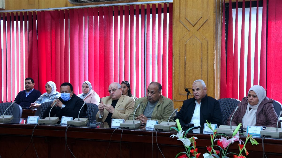 جانب من الاجتماع، فيتو