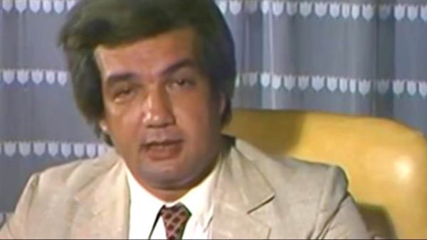 المذيع احمد سمير