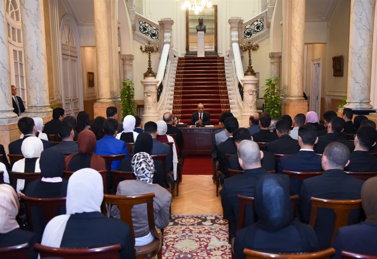 وزير الخارجية يستقبل طلبة كلية السياسة والاقتصاد بجامعة بني سويف