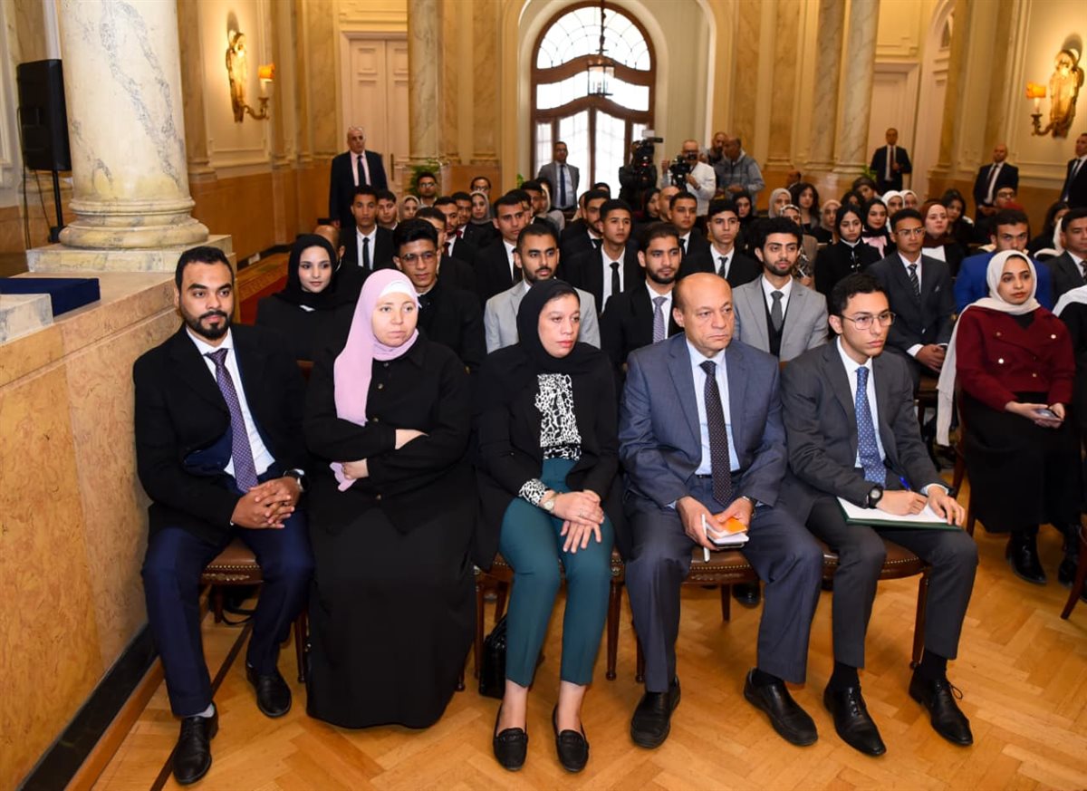 وزير الخارجية يستقبل طلبة كلية السياسة والاقتصاد بجامعة بني سويفلا