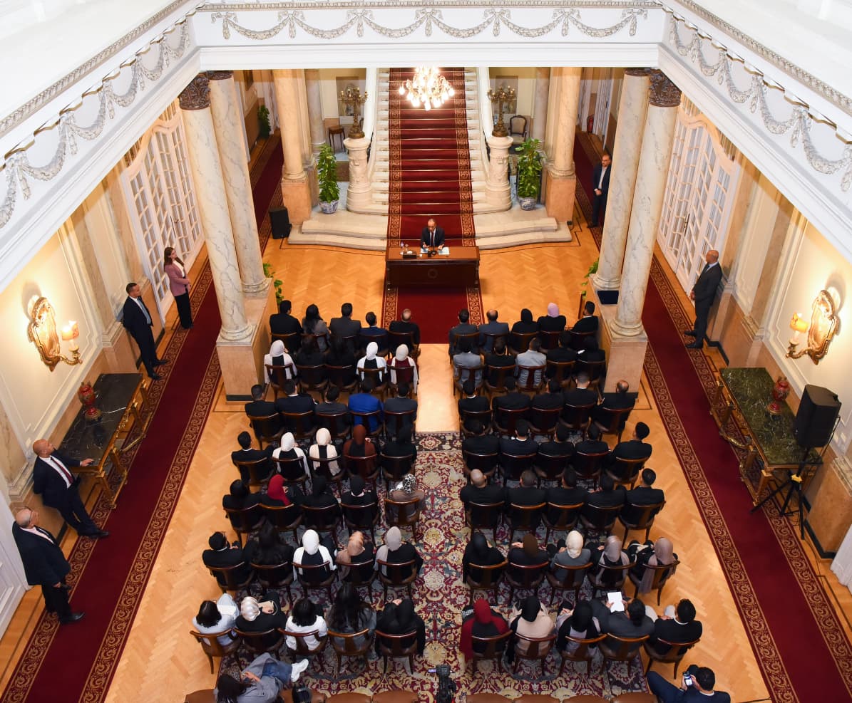 وزير الخارجية يستقبل طلبة كلية السياسة والاقتصاد بجامعة بني سويف