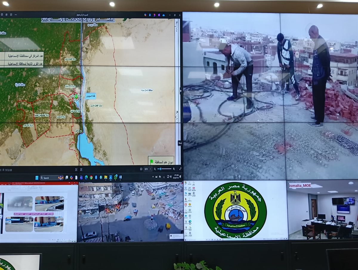 جانب من متابعة المحافظ لعملية الإزالة، فيتو