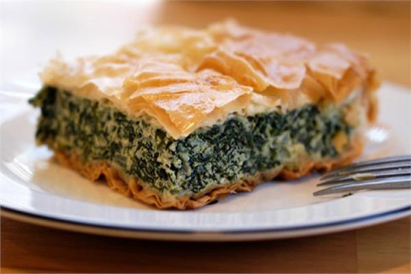 طريقة عمل صينية الجلاش بالسبانخ والدجاج&nbsp;