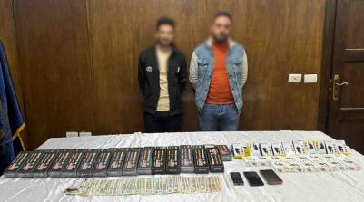 ضبط شبكة ترويج صواعق كهربائية على مواقع التواصل الاجتماعي