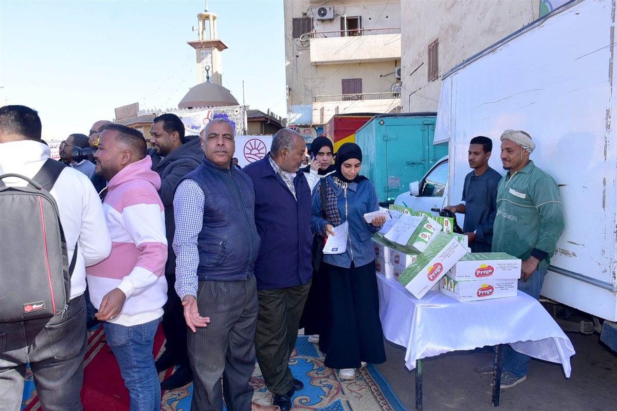 افتتاح سوق اليوم الواحد ببندر الأقصر