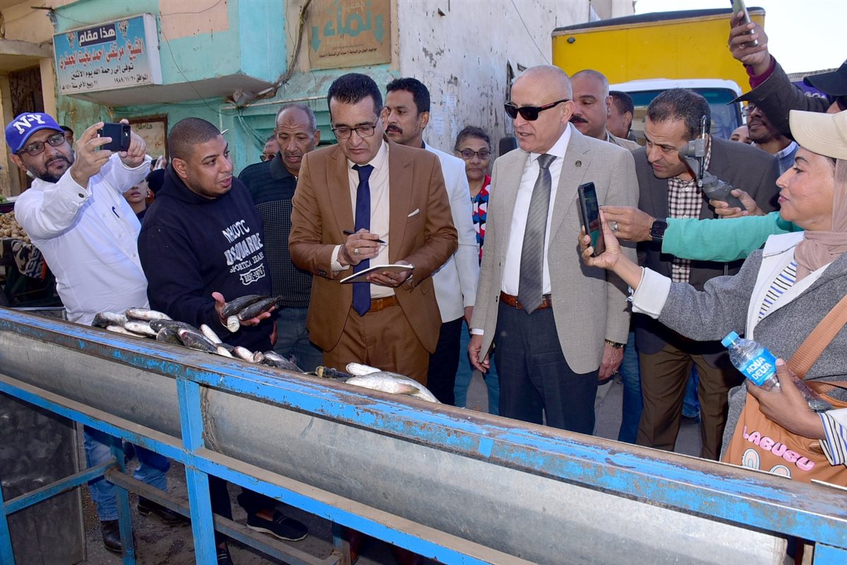 افتتاح سوق اليوم الواحد ببندر الأقصر