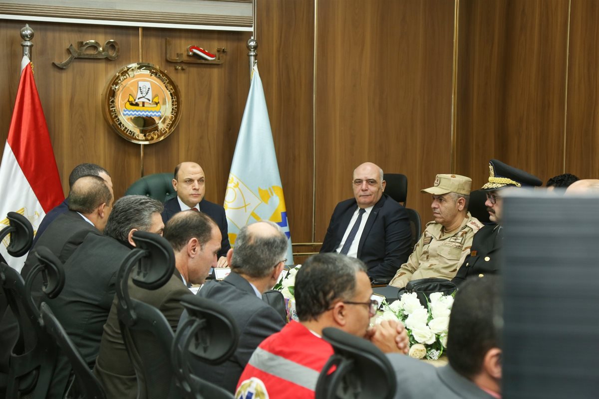 محافظ كفرالشيخ يترأس غرفة العمليات بجولة الإعادة