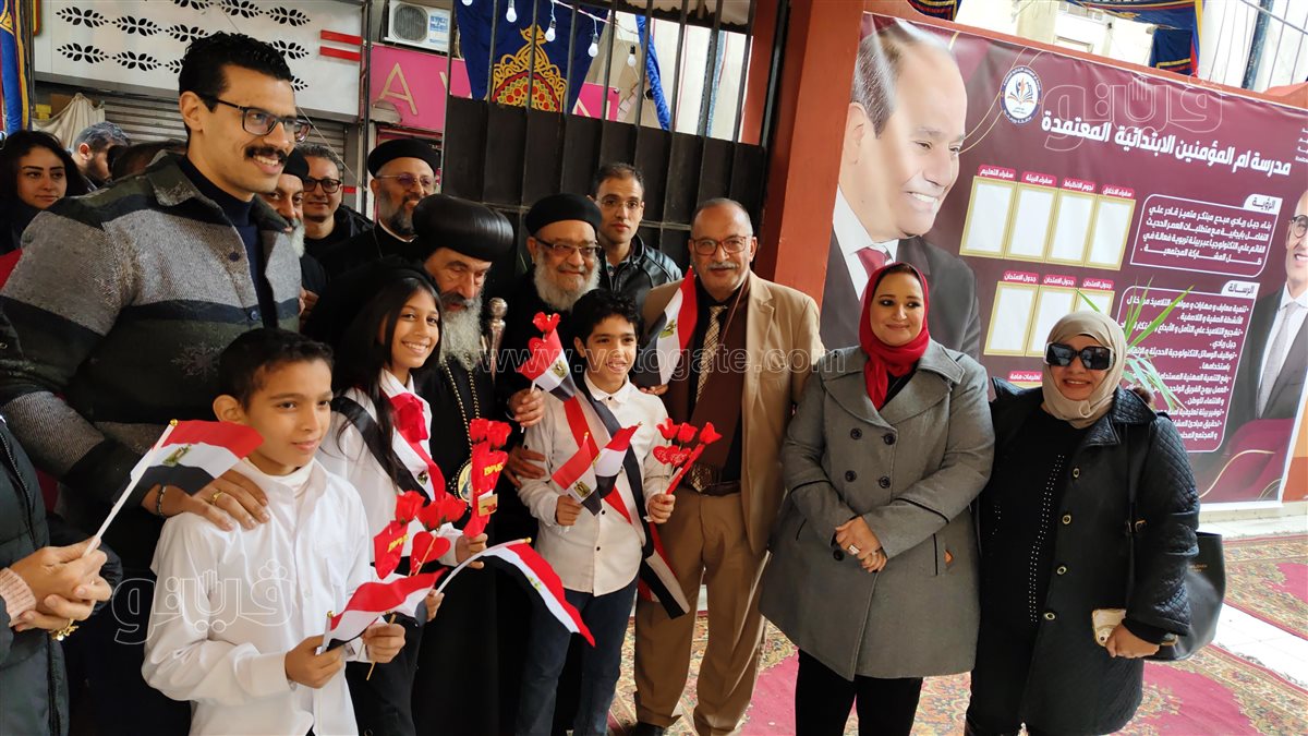 مطران بورسعيد يدلي بصوته الانتخابي، فيتو