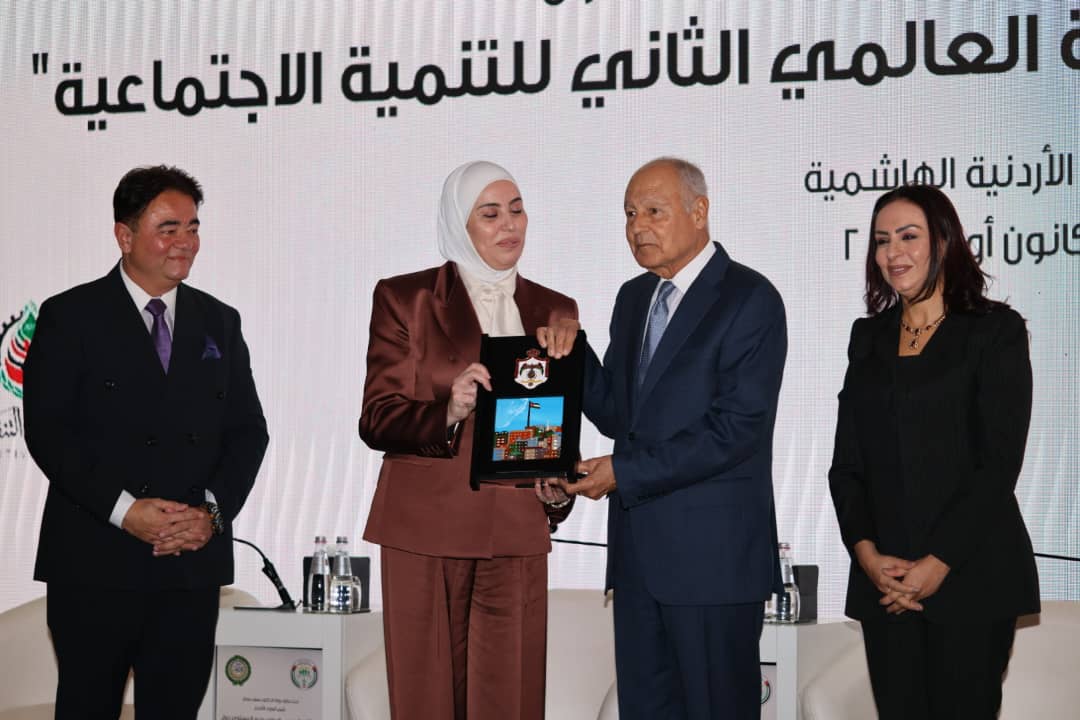 تكريم الأمين العام لجامعة الدول العربية، فيتو