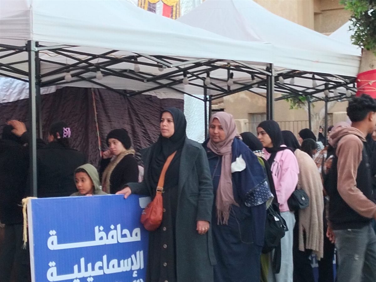 جانب من توافد الناخبات، فيتو