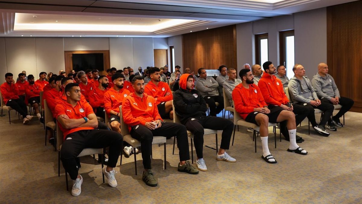 معسكر منتخب مصر في المغرب، فيتو