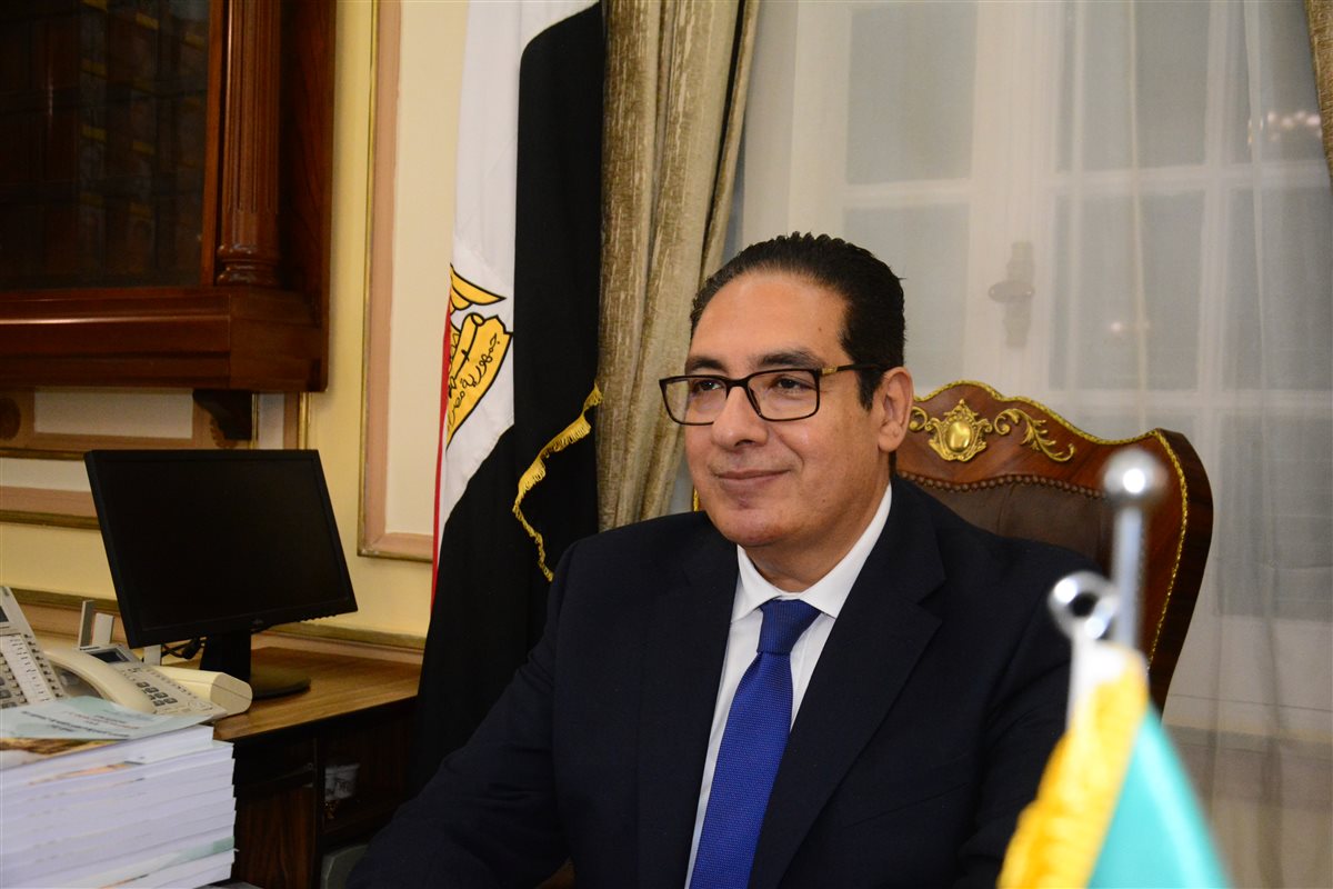 د. محمد سامي عبد الصادق رئيس جامعة القاهرة&nbsp;