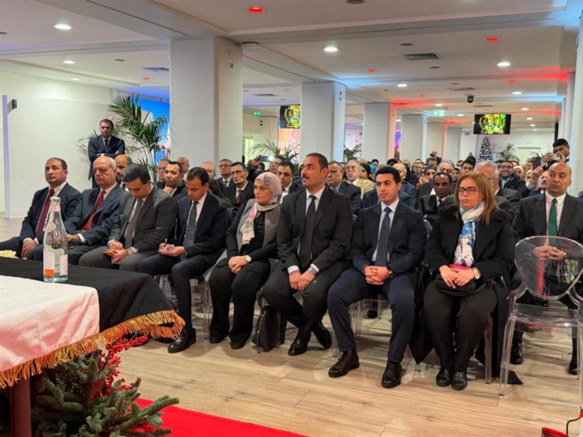 وزير العمل يختتم زيارته لإيطاليا بلقاء الجالية المصرية