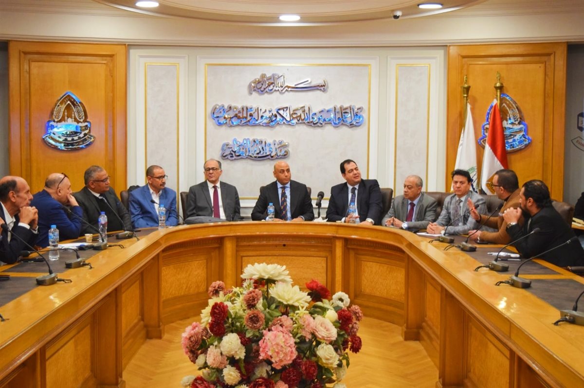 غرفة القاهرة تناقش مستجدات نظام الإفراج المسبق للشحنات، فيتو