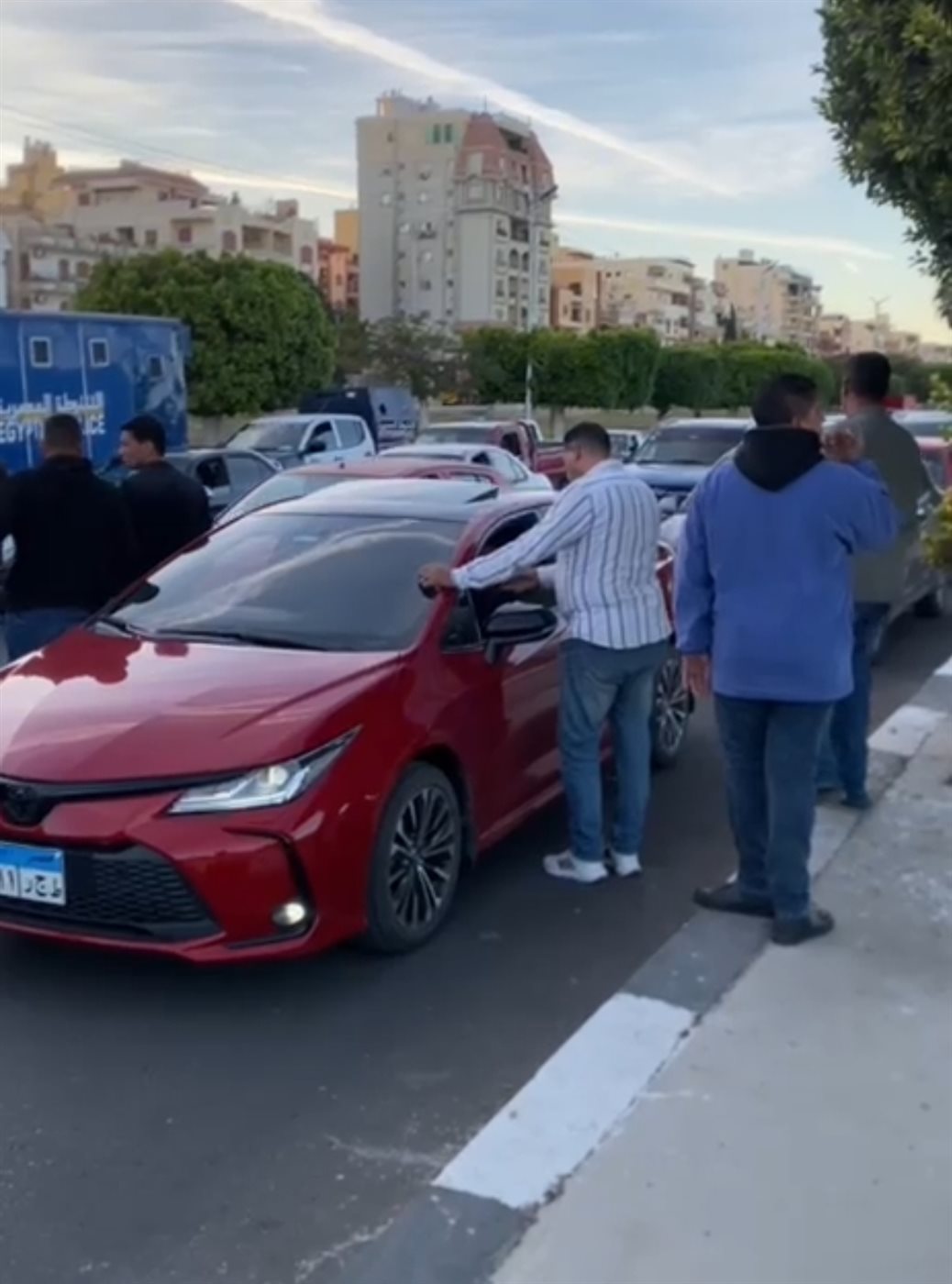 جانب من الحملة، فيتو