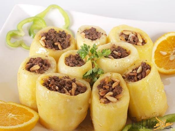 مكونات البطاطس المحشية