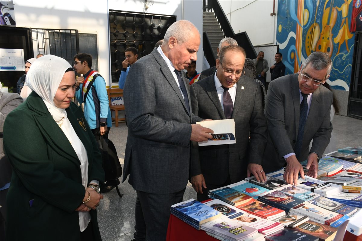 جانب من الافتتاح، فيتو