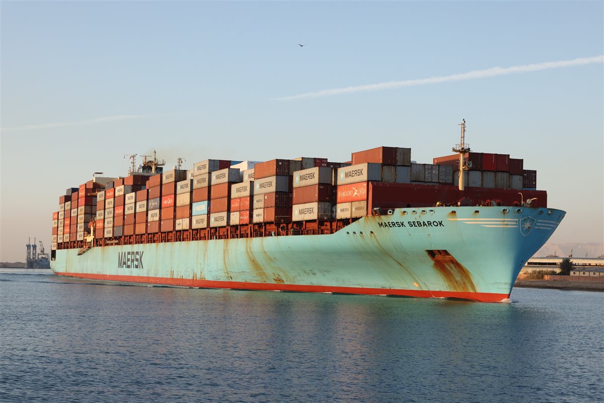 جانب من عبور السفن من قناة السويس، فيتو