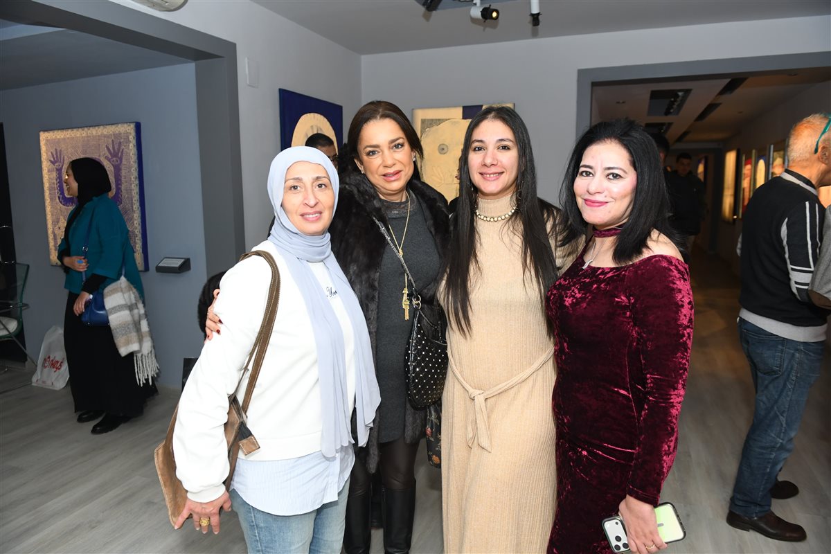 افتتاح معرض 