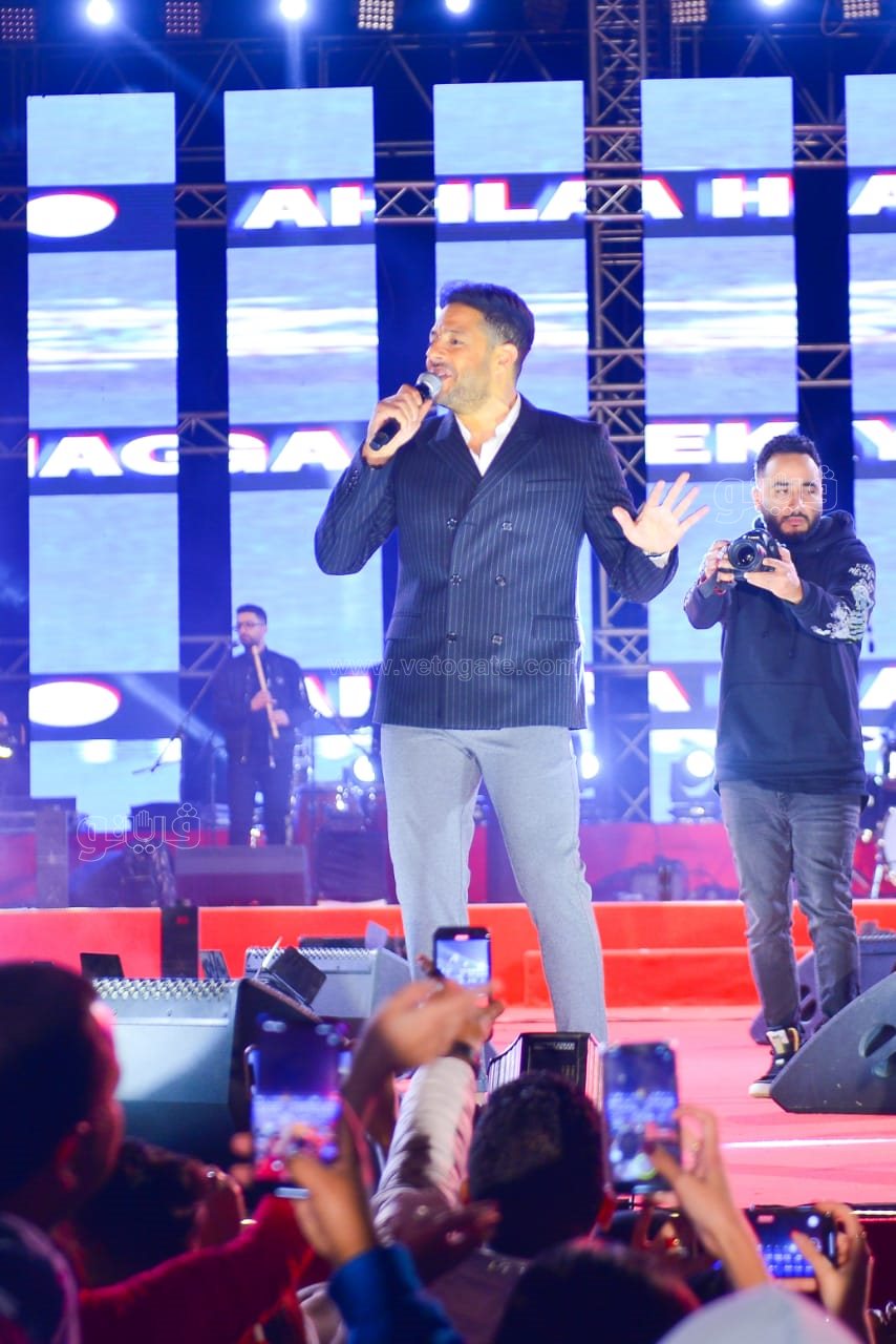 حماقي يزلزل جبال الجلالة بأقوى حفلات رأس السنة بمصر (25)