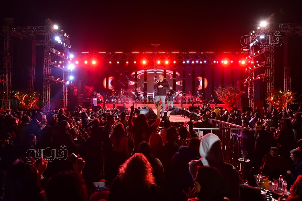 حماقي يزلزل جبال الجلالة بأقوى حفلات رأس السنة بمصر (30)