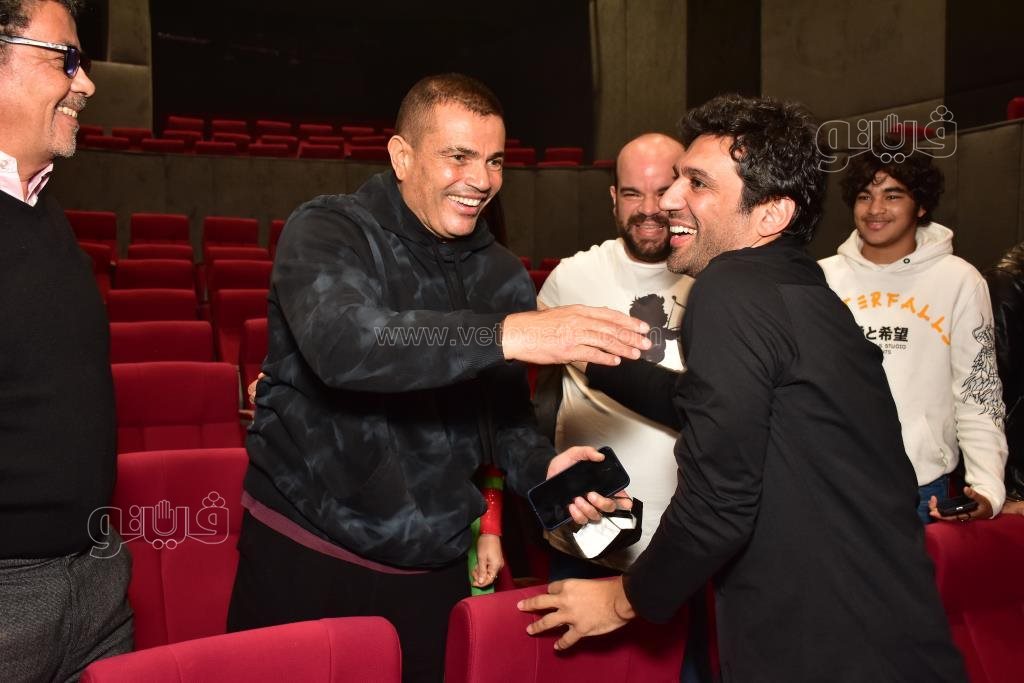 عمرو دياب في نص الليل بعد انتهاءه من حفلته بموسم الرياض (15)