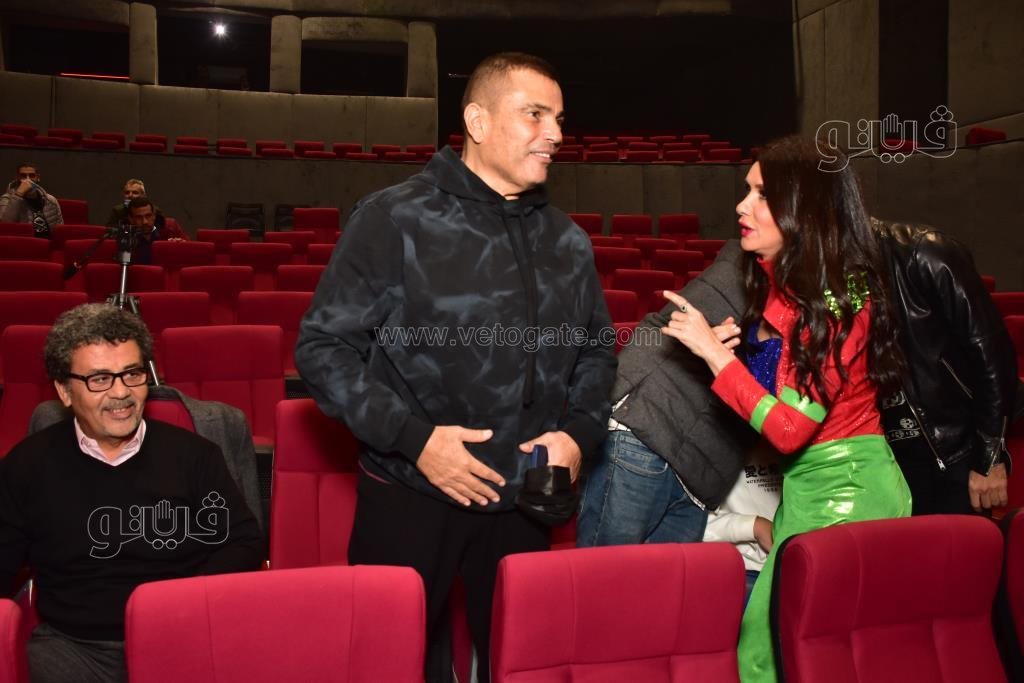 عمرو دياب في نص الليل بعد انتهاءه من حفلته بموسم الرياض (21)