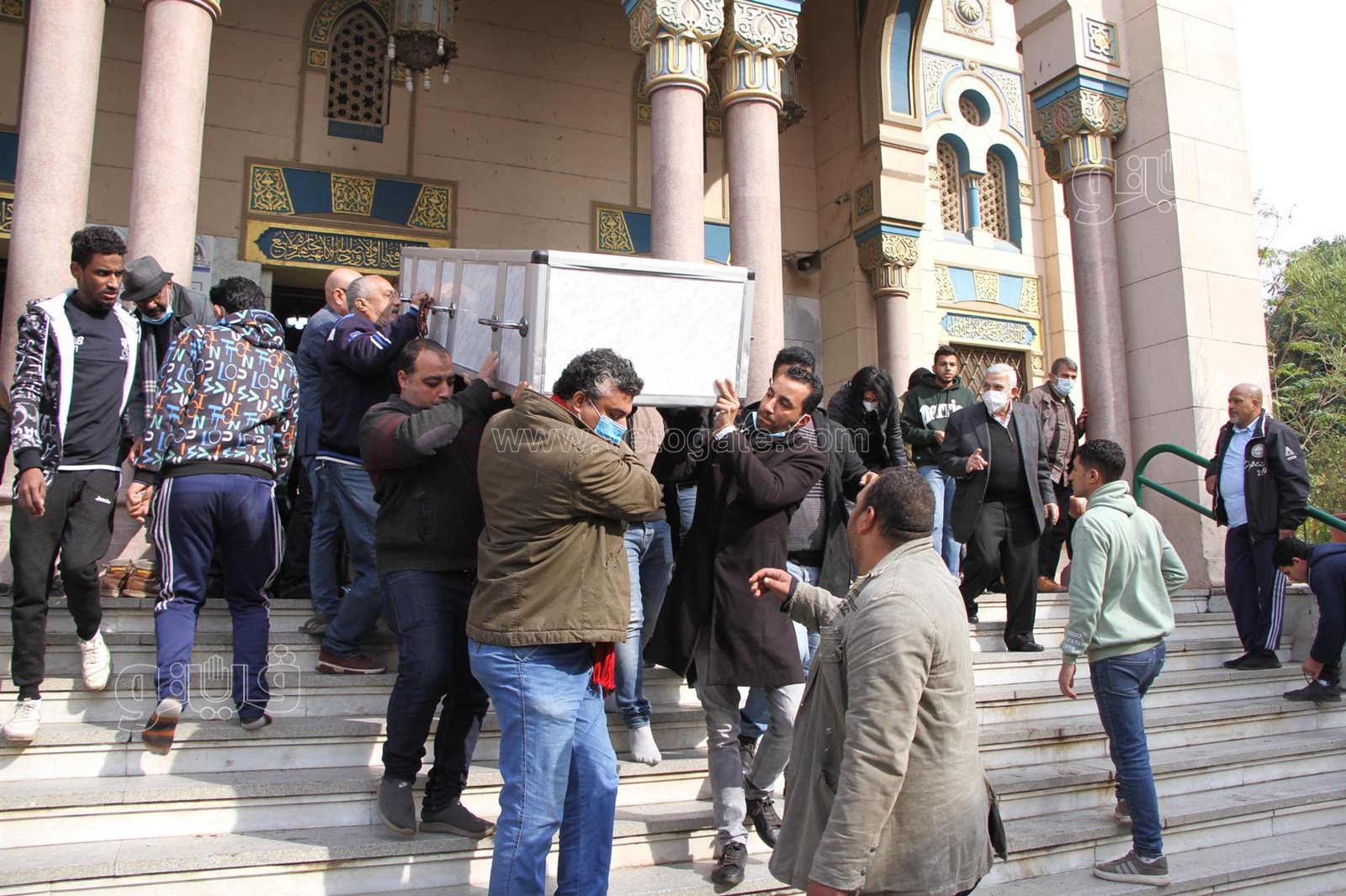 انطلاق مسيرة تقودها وزيرة الثقافة إلى جامعة القاهرة لتأبين جابر عصفور (2)