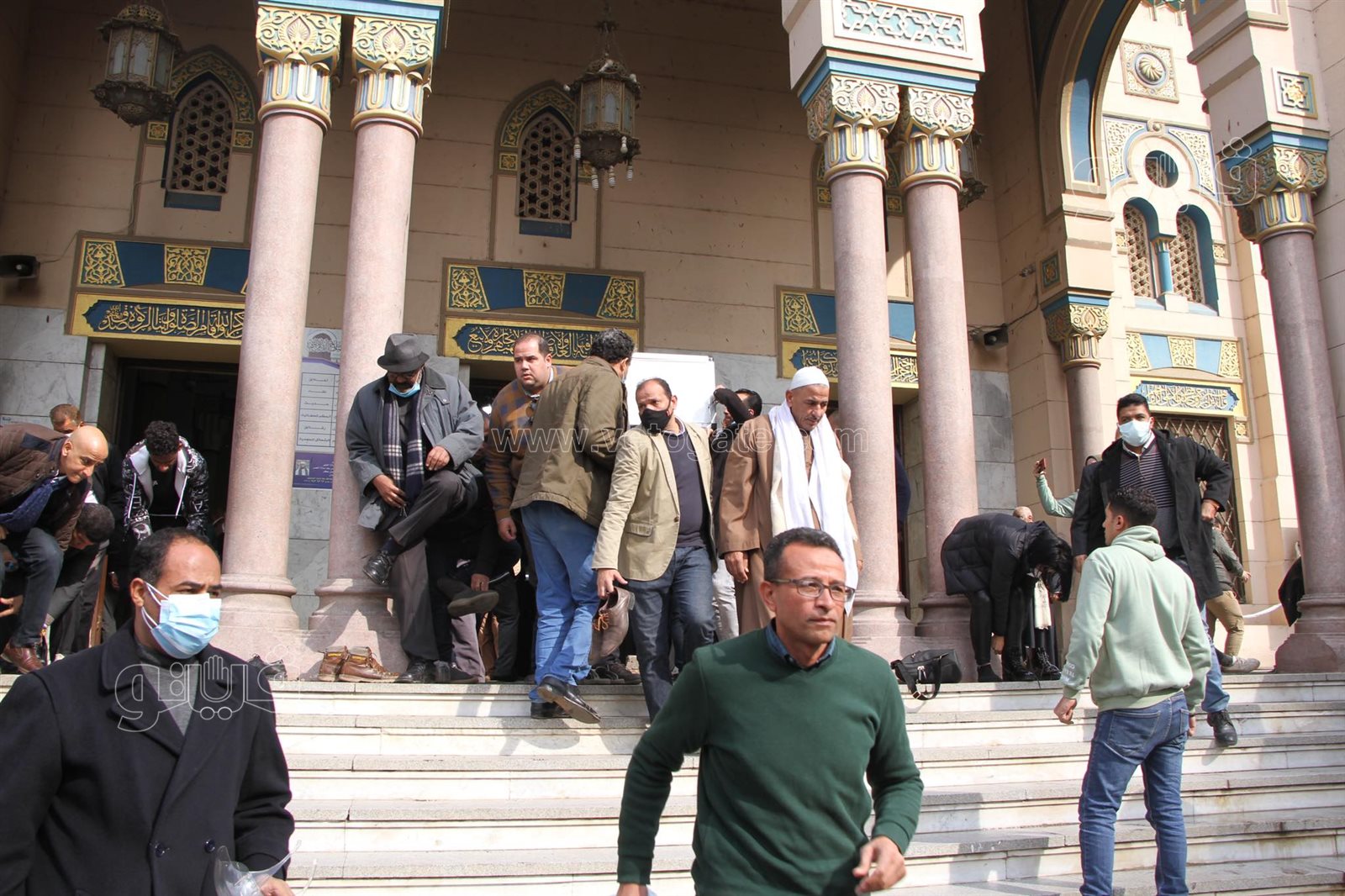 انطلاق مسيرة تقودها وزيرة الثقافة إلى جامعة القاهرة لتأبين جابر عصفور (5)