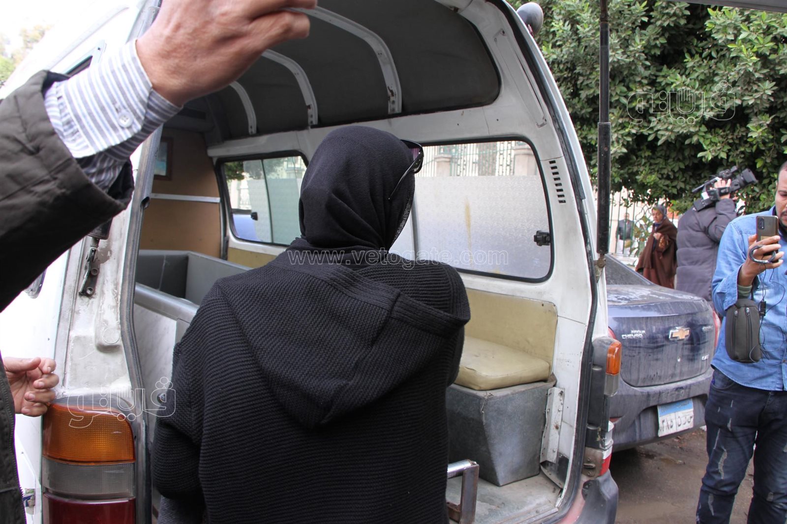 انطلاق مسيرة تقودها وزيرة الثقافة إلى جامعة القاهرة لتأبين جابر عصفور (17)