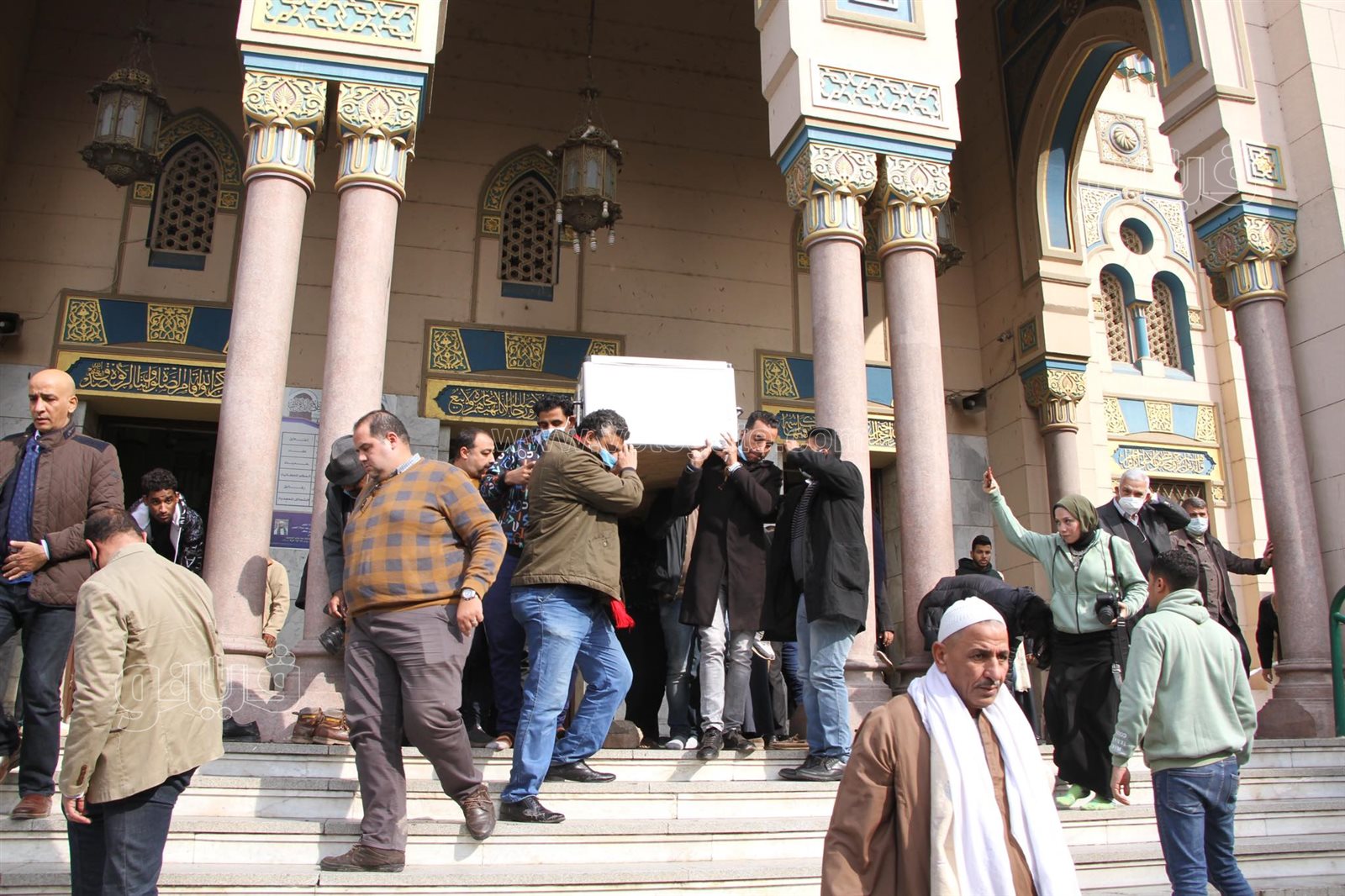 انطلاق مسيرة تقودها وزيرة الثقافة إلى جامعة القاهرة لتأبين جابر عصفور (20)