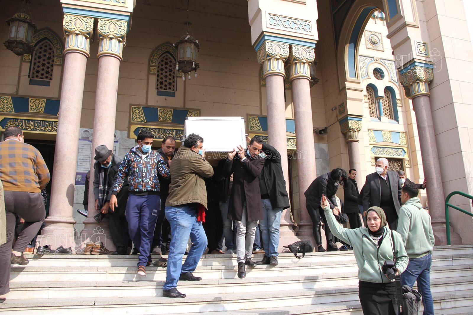 انطلاق مسيرة تقودها وزيرة الثقافة إلى جامعة القاهرة لتأبين جابر عصفور (23)