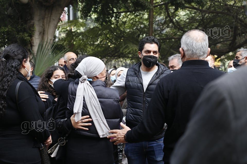 وصول جثمان إبراهيم حجازي (28)