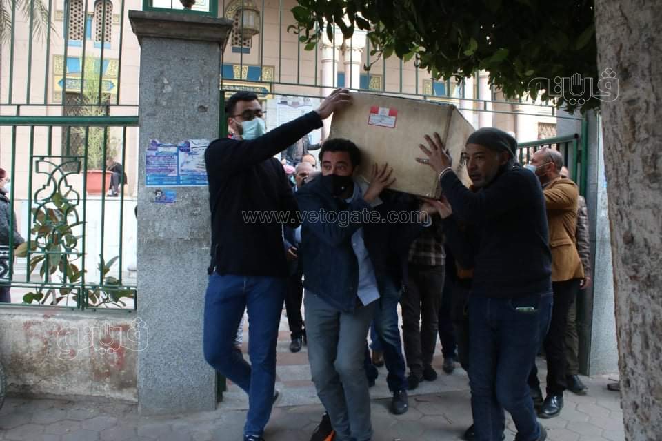 received_5387491141278693