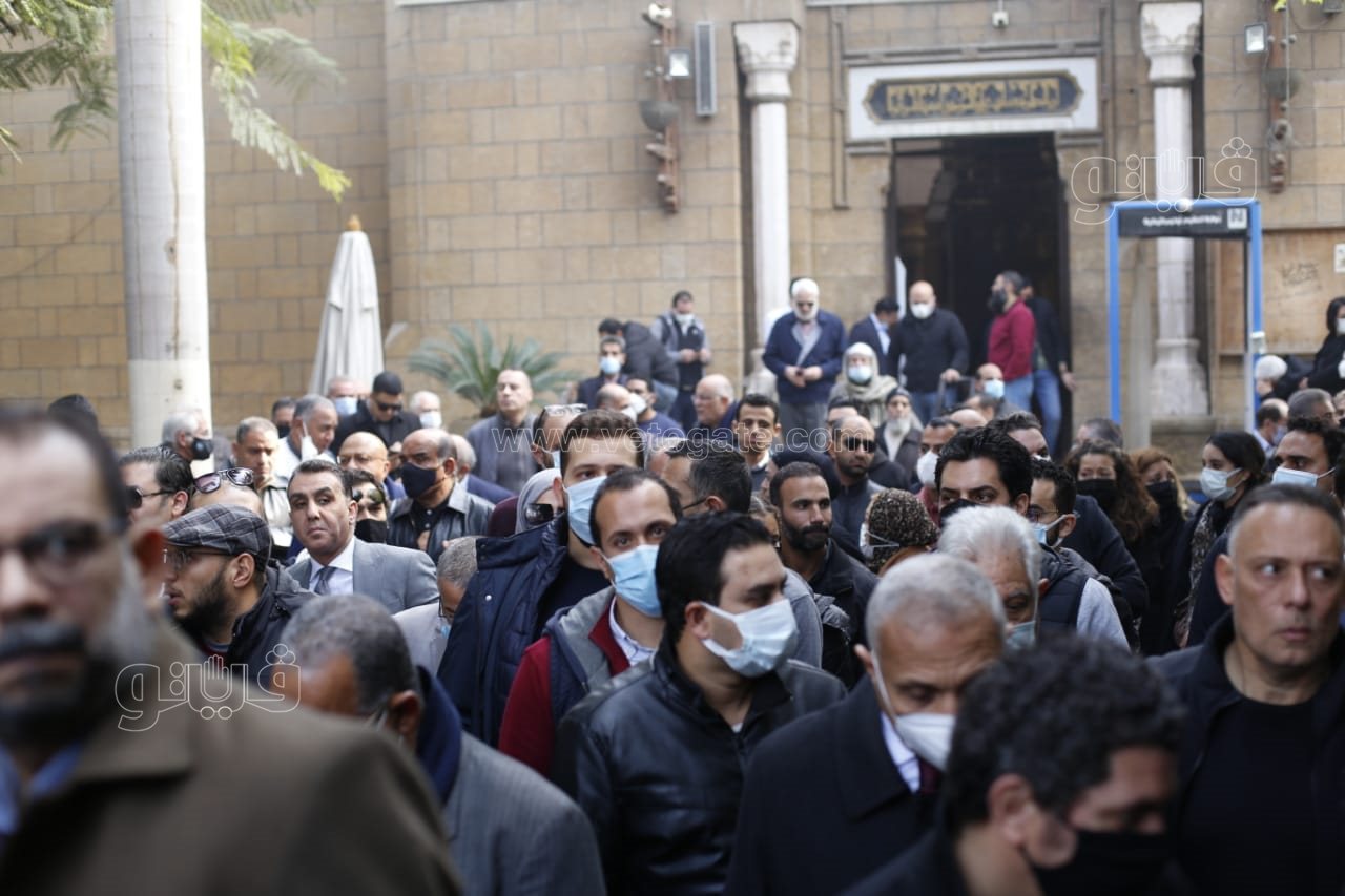 تشييع جثمان إبراهيم حجازي بحضور الخطيب ونجوم الرياضة (9)