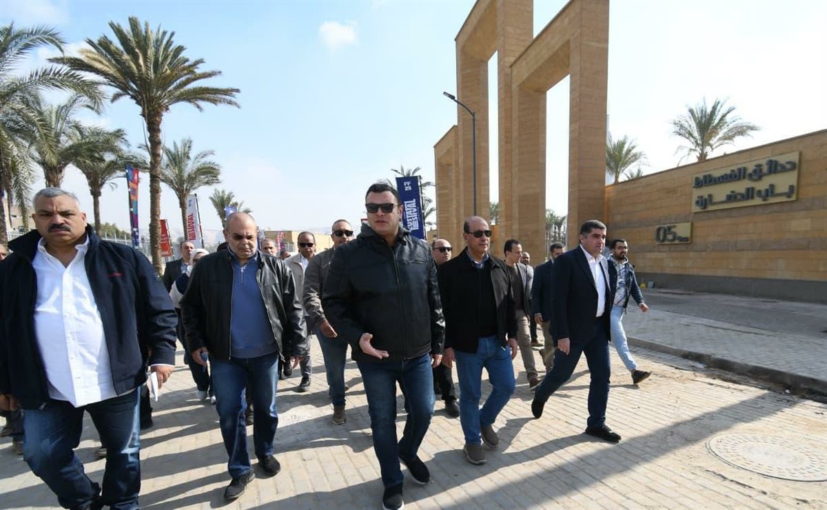 جانب من جولة وزير الاسكان&nbsp;