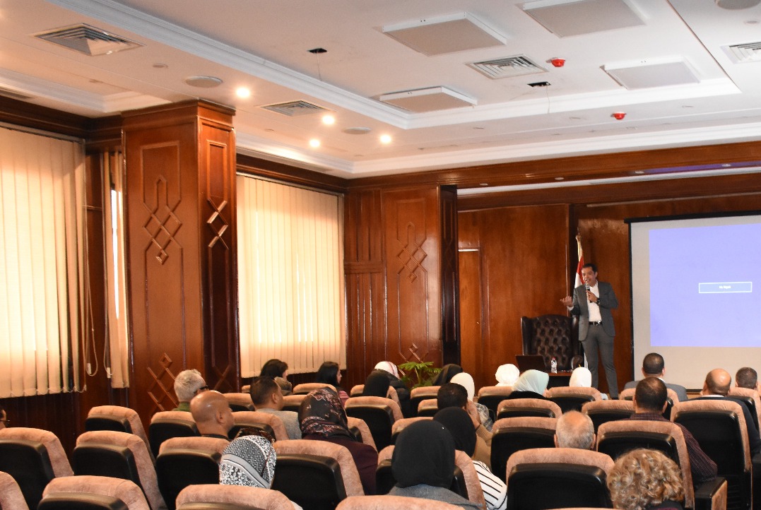 خلال فعاليات ندوة غرفة الجيزة، فيتو