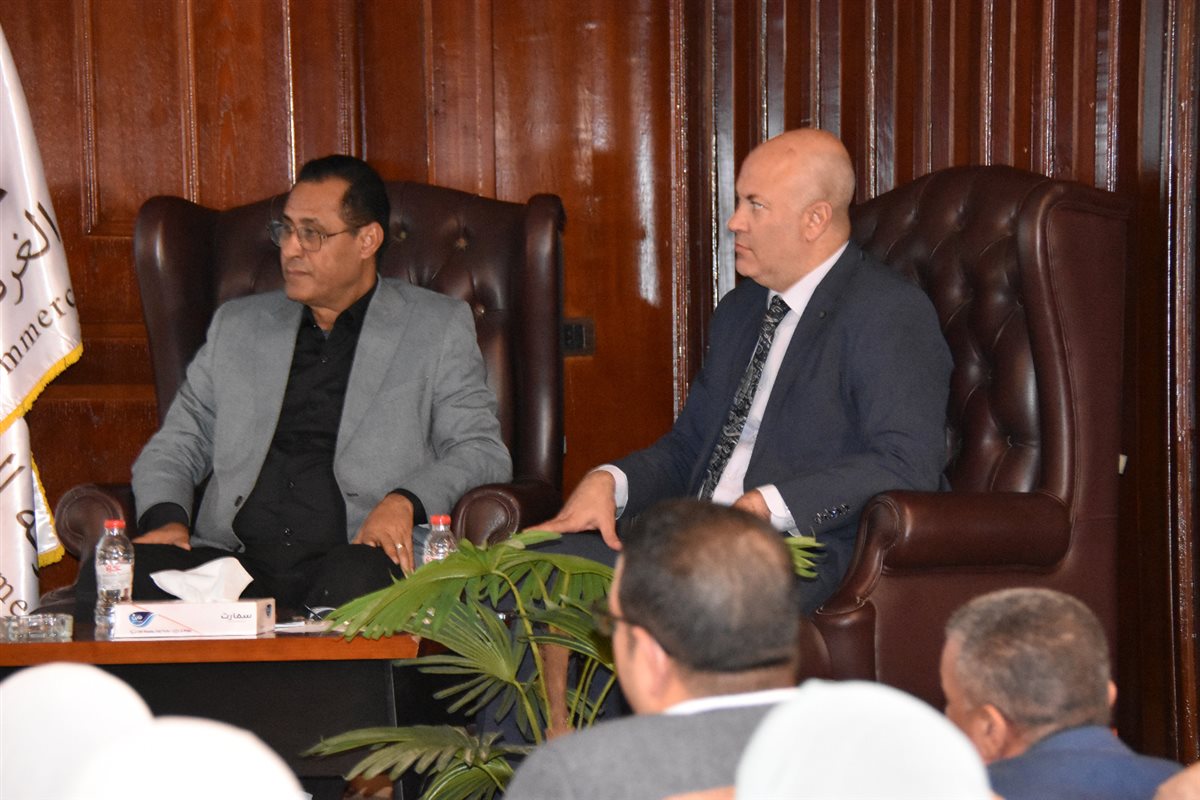 خلال فعاليات ندوة غرفة الجيزة، فيتو