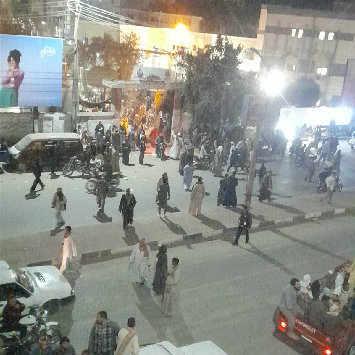 تشييع جثامين أب وأبنائه الثلاثة ضحايا تسرب الغاز في المنيا، فيتو