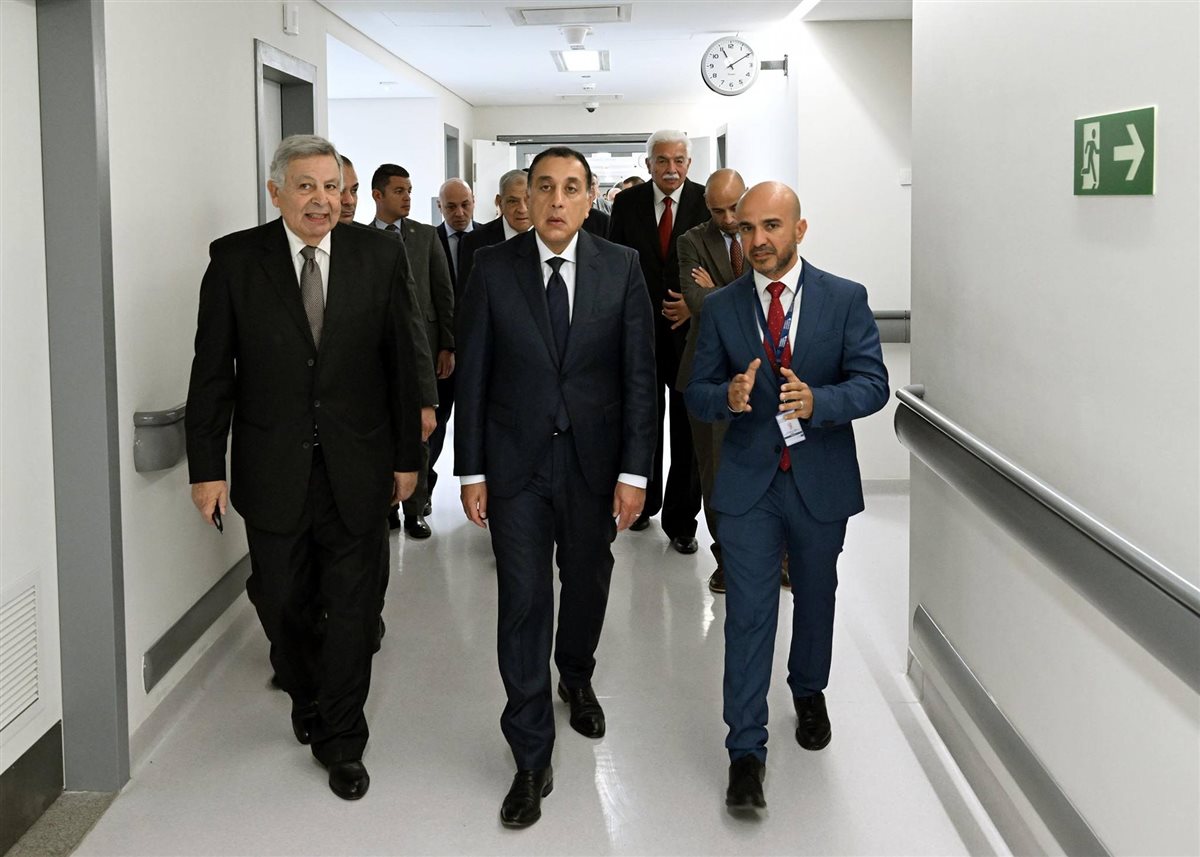 رئيس الوزراء يتفقد أقسام المستشفى الجامعي بجامعة الجيزة الجديدة&nbsp;