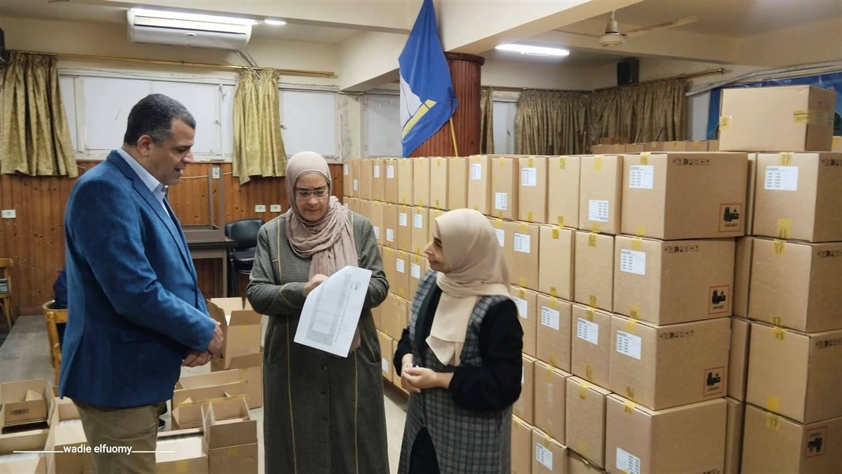 استلام كامل الأعداد المقررة من أجهزة التابلت المخصصة لطلاب الصف الأول الثانوي&nbsp;