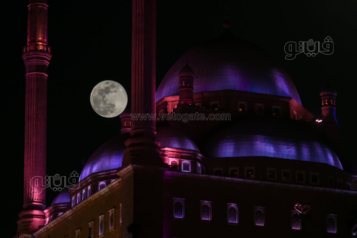 أول ظهور لـ قمر الذئب العملاق فى سماء السيدة عائشة (10)