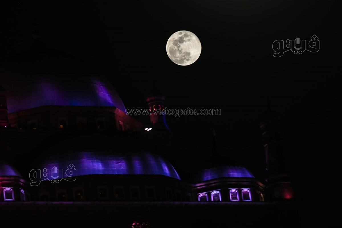 أول ظهور لـ قمر الذئب العملاق فى سماء السيدة عائشة (4)
